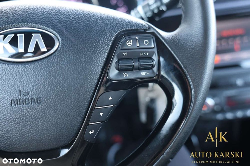 Kia Ceed - 24