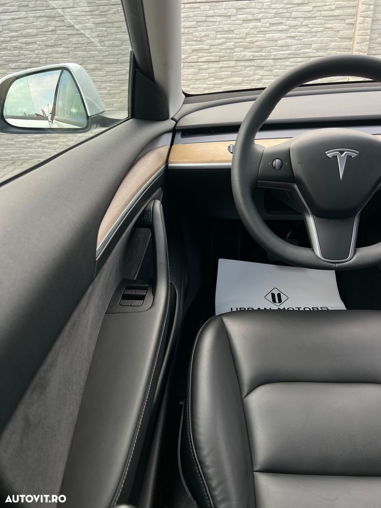 Tesla Model 3 Standard Reichweite Plus Hinterradantrieb - 20