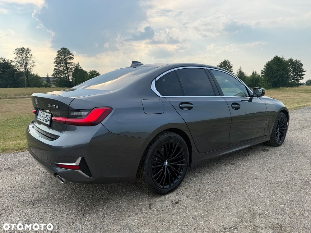BMW Seria 3 320d Luxury Line sport - 19