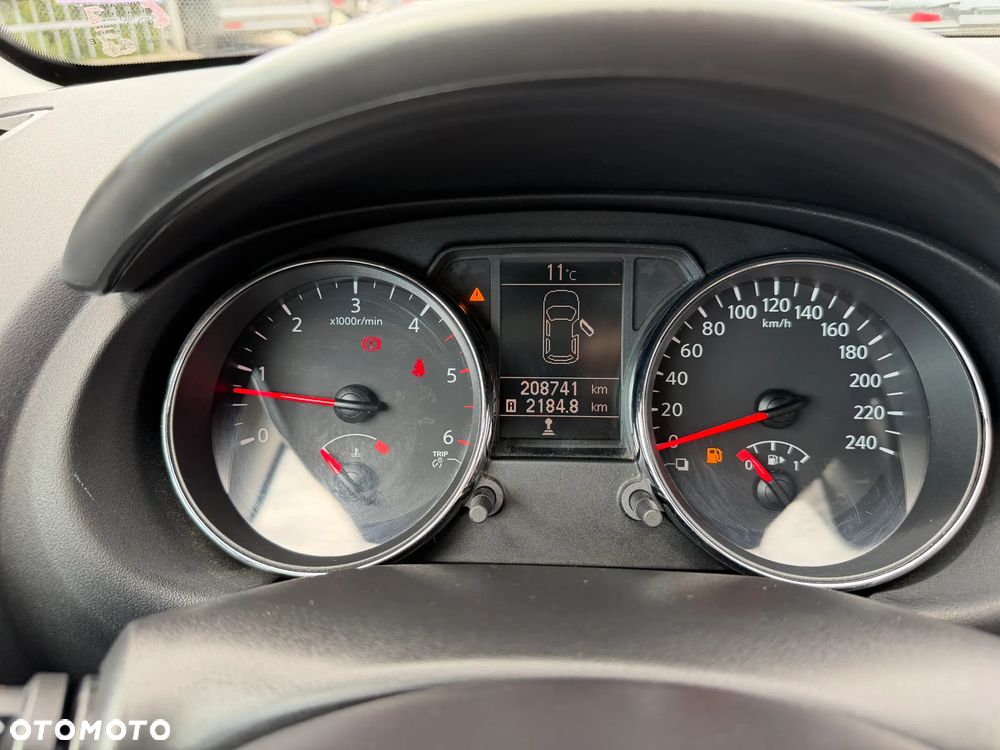 Nissan Qashqai 2.0 dCi Acenta - 32