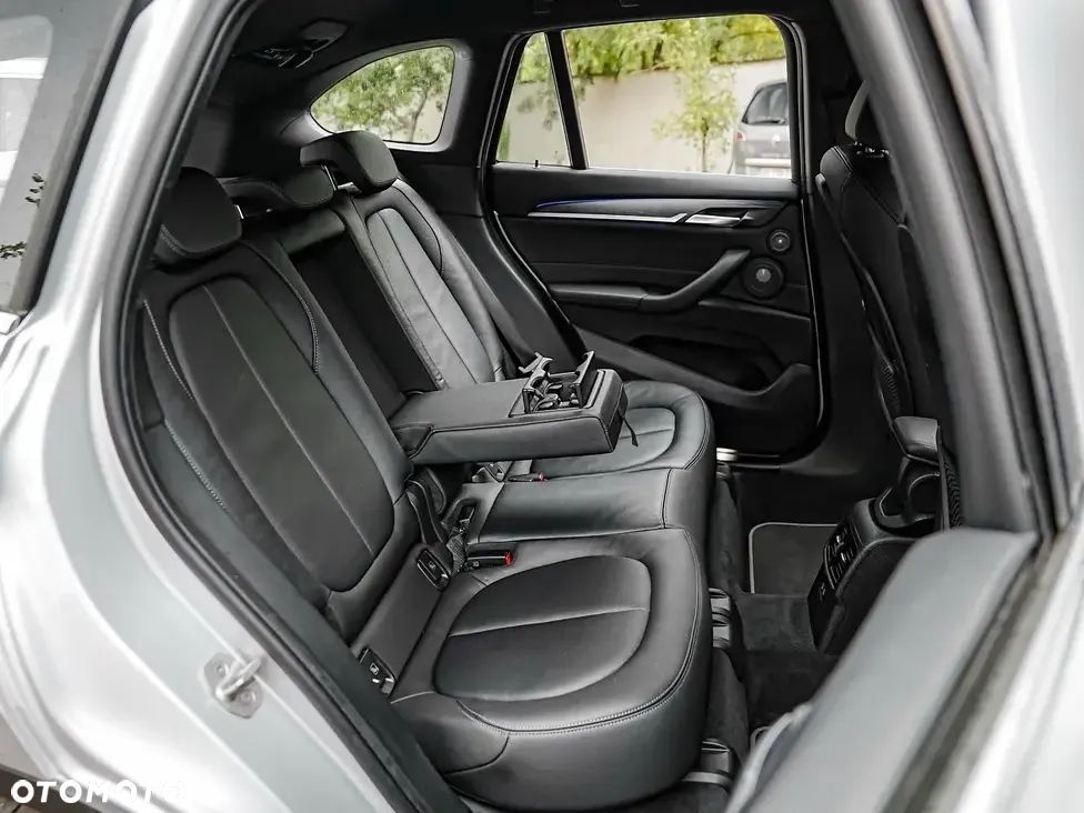 BMW X1 xDrive20d xLine - 19