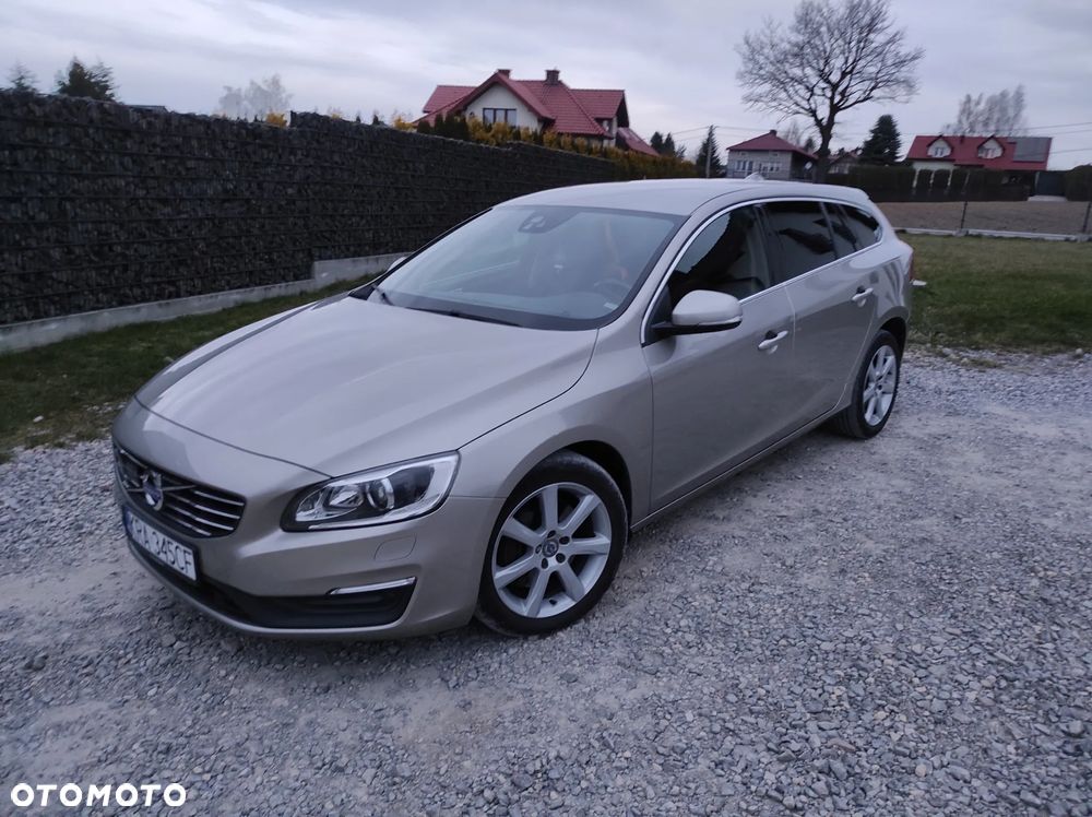 Volvo V60 T5 Drive-E Momentum - 15