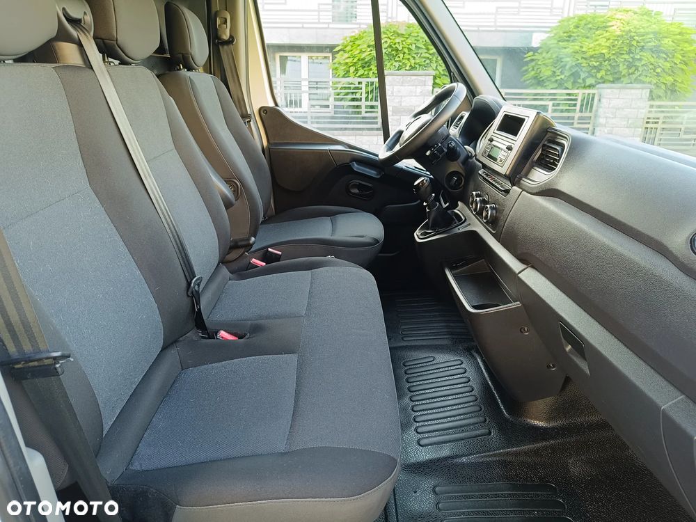 Renault Master - 33