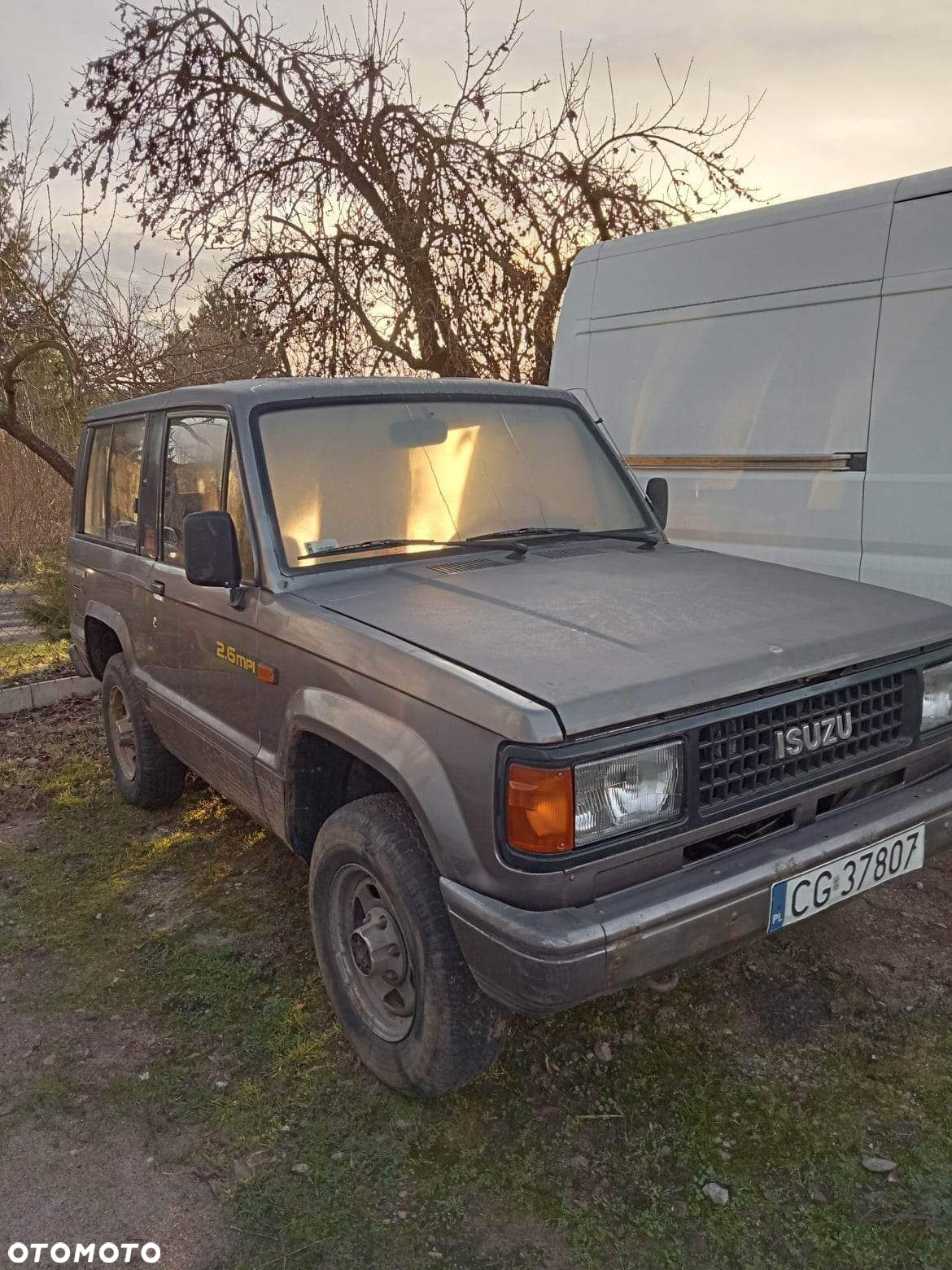 Isuzu trooper I 2.6 lift most skrzynia głowica wałki drzwi rama maska - 2