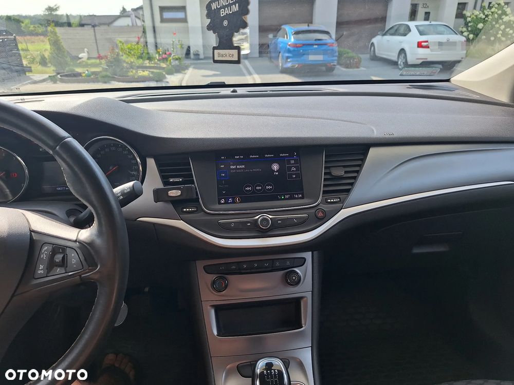 Opel Astra 1.2 T Edition S&S - 4