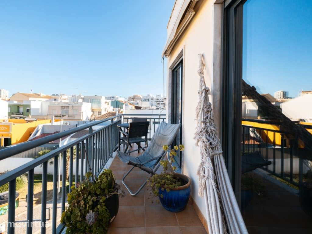 Apartamento T3 no centro de Quarteira, a 700 metros da praia, com 1... - Grande imagem: 5/37