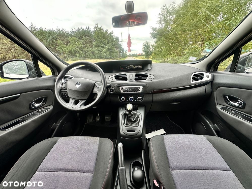 Renault Scenic - 10