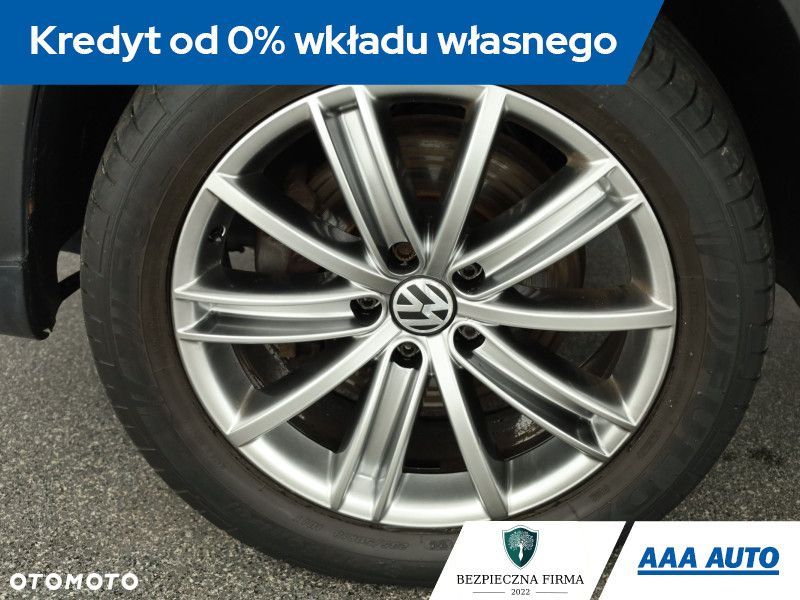 Volkswagen Tiguan - 13