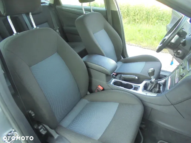 Ford Mondeo 1.6 TDCi Ambiente Plus - 17
