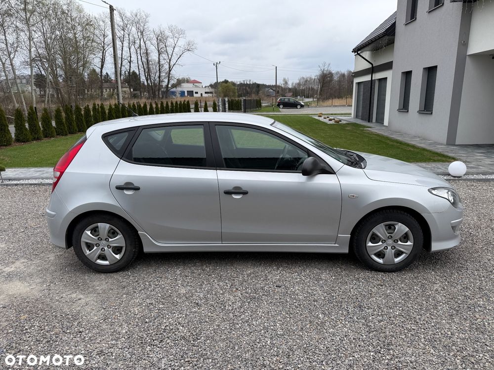Hyundai i30 1.4 Classic - 9