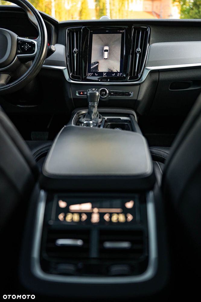 Volvo V90 D5 AWD Inscription - 17