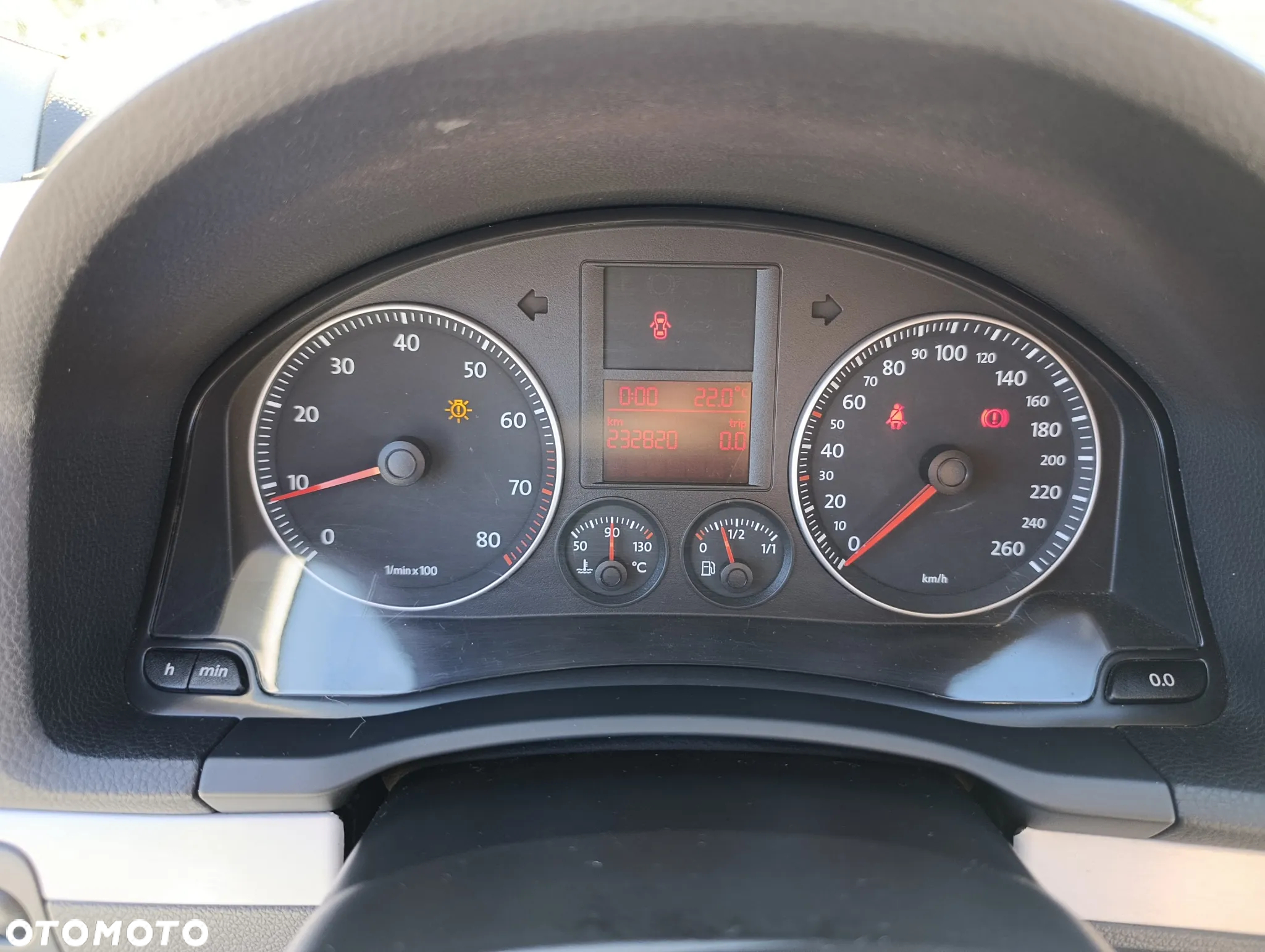 Volkswagen Golf - 16