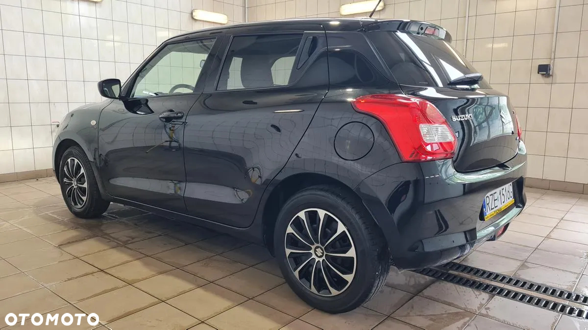 Suzuki Swift 1.2 SHVS Elegance - 4