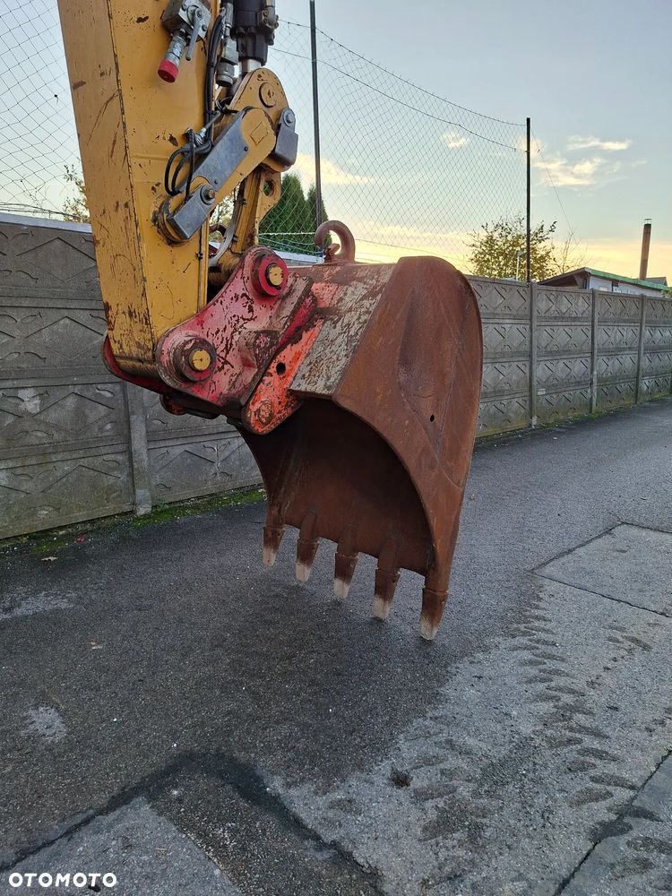 Caterpillar CAT M 322 D - 31