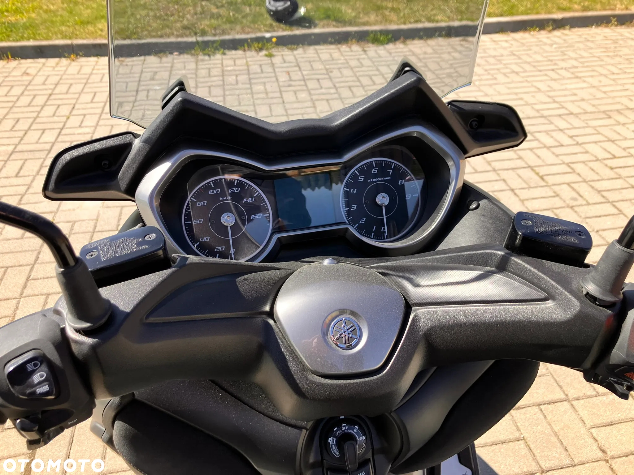 Yamaha X-max - 19