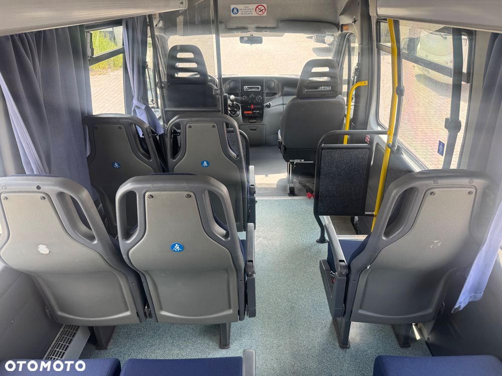 Irisbus Daily Klima Webasto Tylko 111 tyś km z Wojska Francuskiego - 20