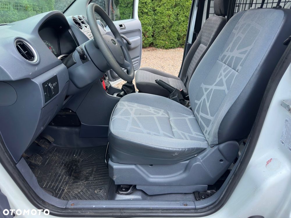 Ford Transit Connect - 13