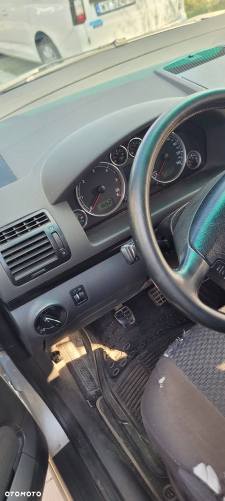 Volkswagen Sharan 1.9 TDI Comfortline - 7