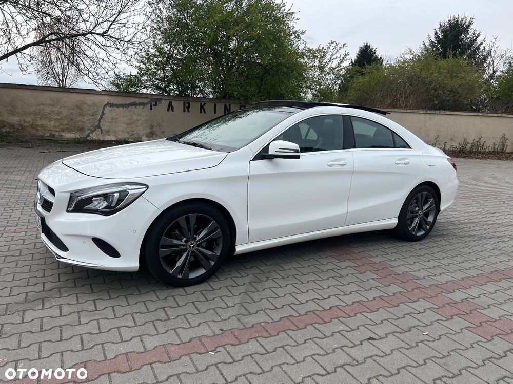 Mercedes-Benz CLA 180 - 2