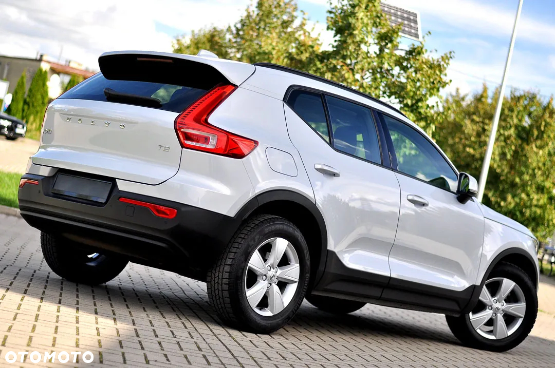 Volvo XC 40 T2 Momentum Pro - 14