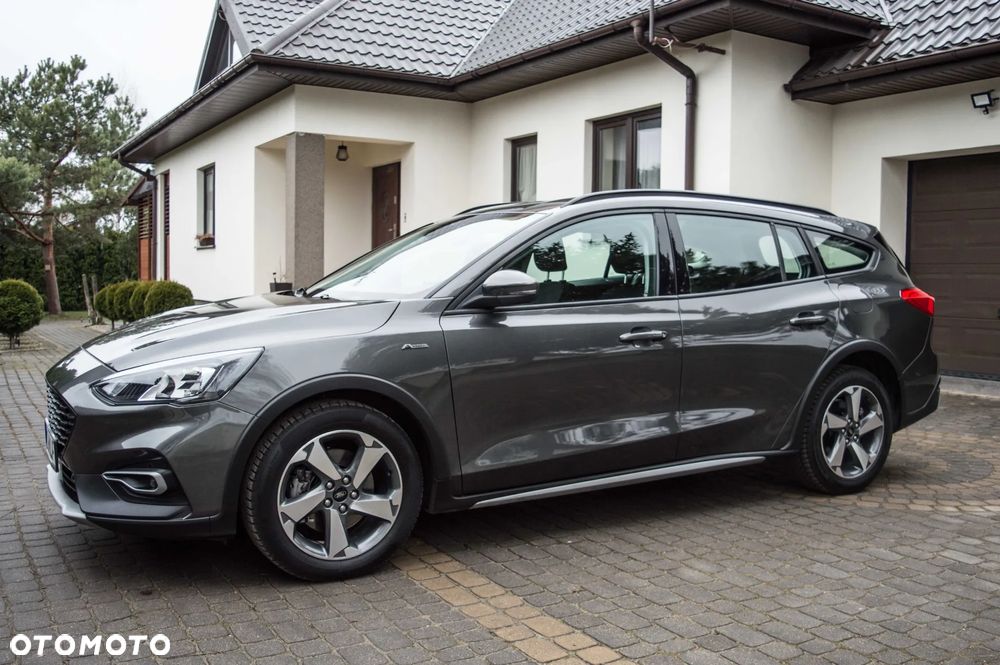 Ford Focus 1.0 EcoBoost Hybrid ACTIVE X - 4