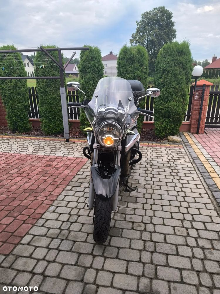 Moto Guzzi Breva - 10