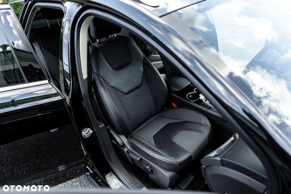Ford Mondeo - 29