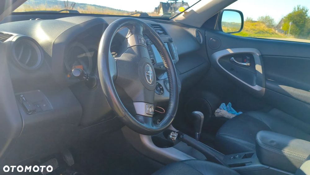 Toyota RAV4 2.0 VVT-i Prestige - 17