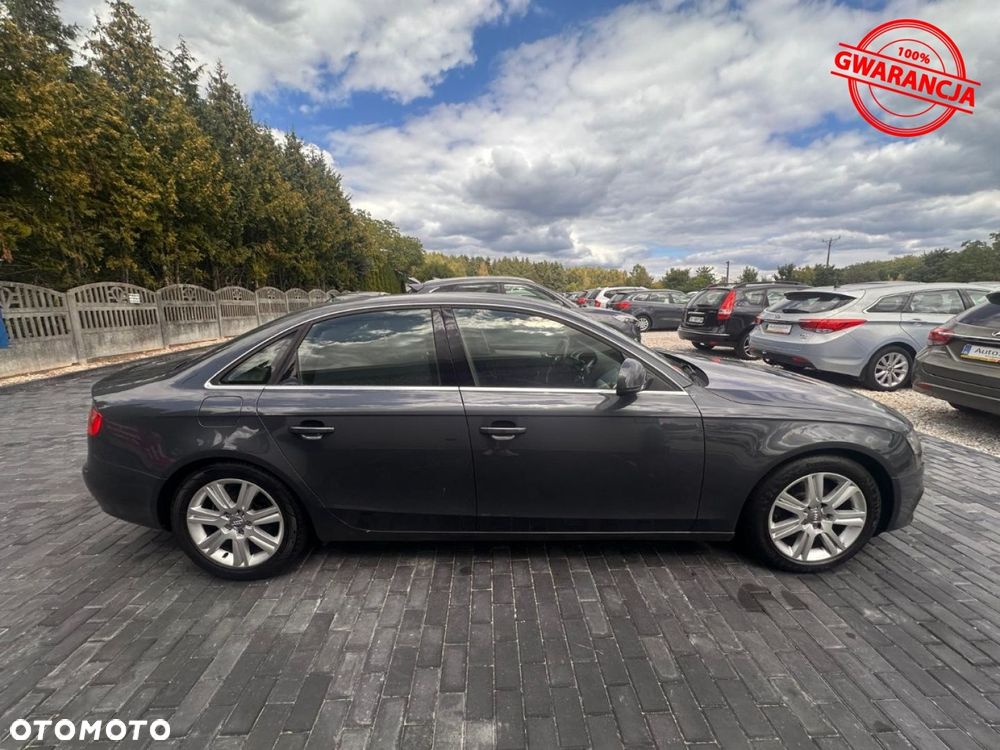 Audi A4 Limousine - 14