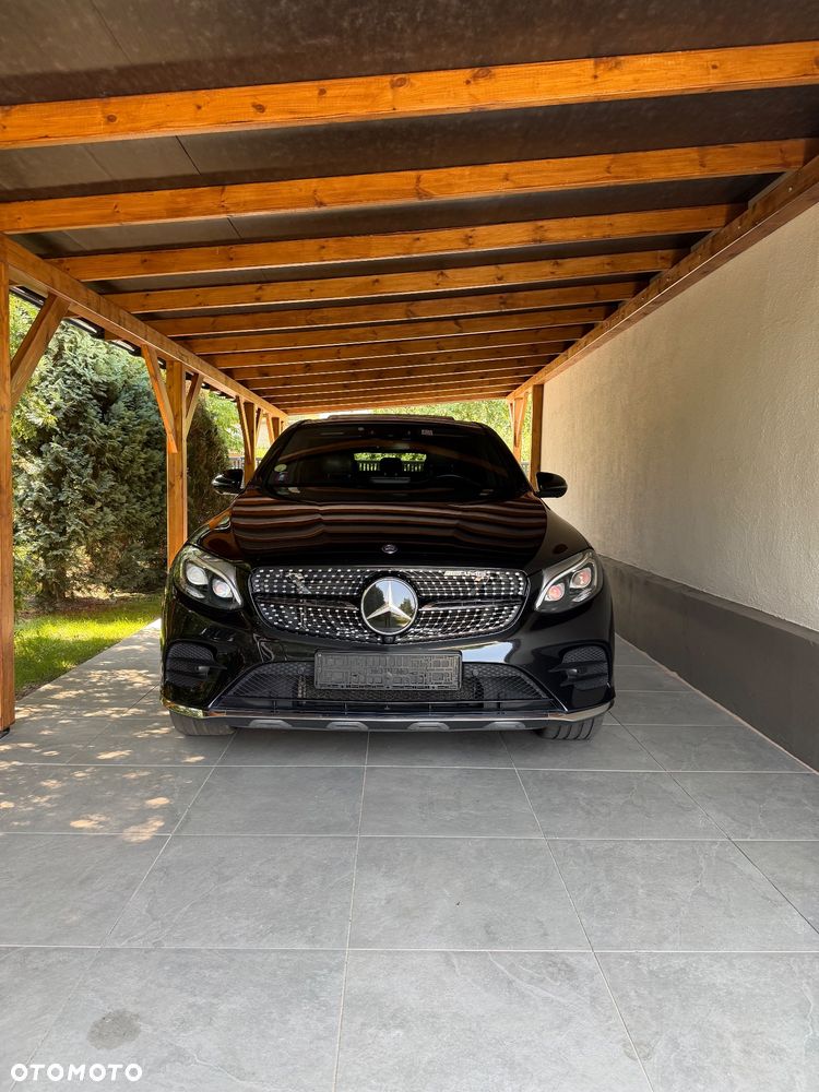 Mercedes-Benz GLC - 21