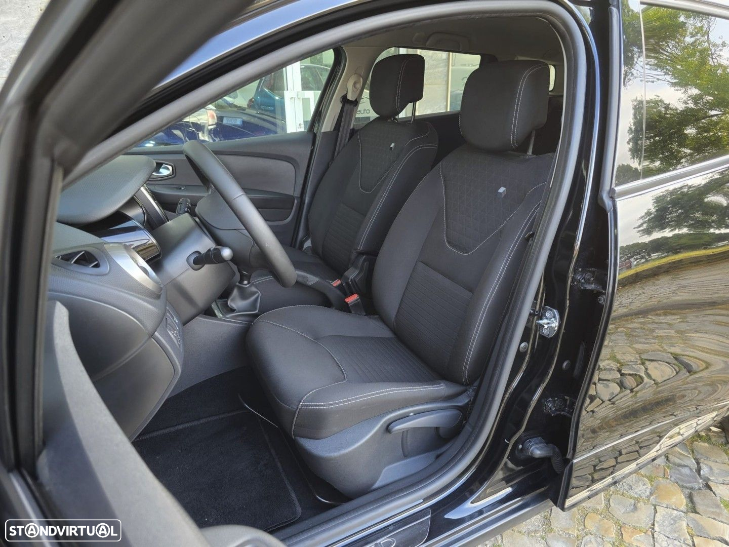 Renault Clio Sport Tourer 0.9 TCe Limited Edition - 18