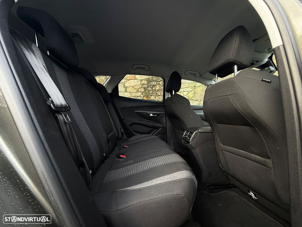 Peugeot 3008 1.5 BlueHDi Active - 8