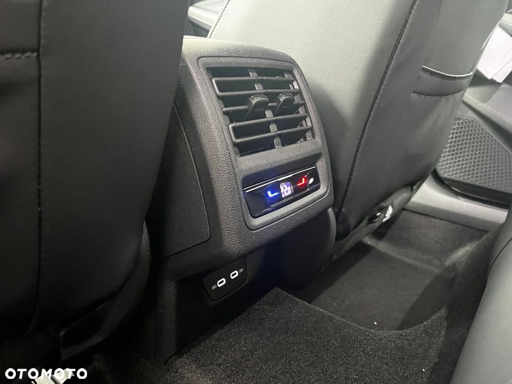 Volkswagen Golf - 17