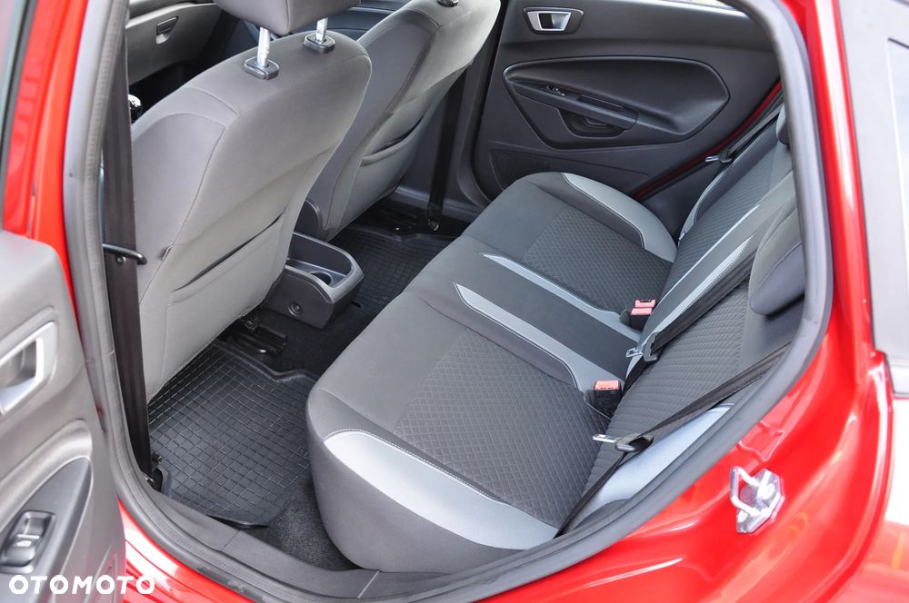 Ford Fiesta 1.25 Ambiente - 24