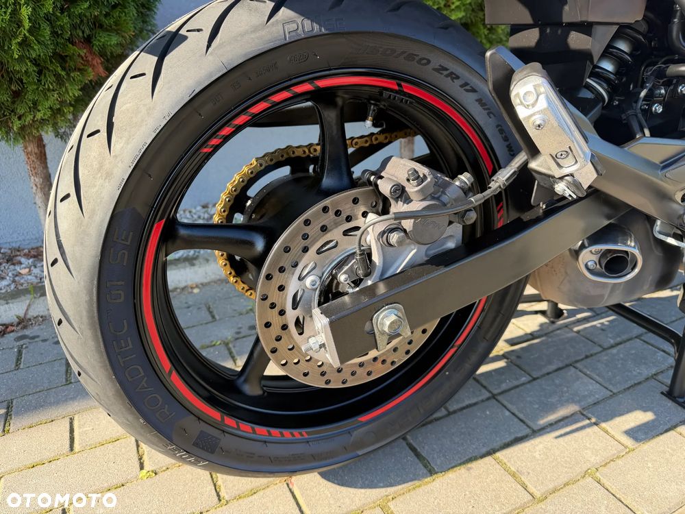 Yamaha XJ - 22