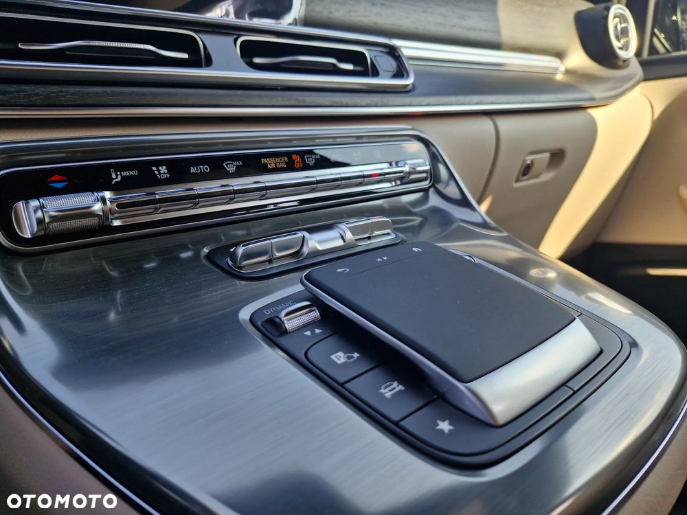 Mercedes-Benz Klasa V 300 d 9G-Tronic Exclusive (ekstra d³) - 32