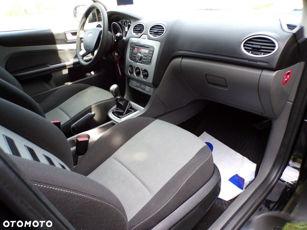 Ford Focus - 22