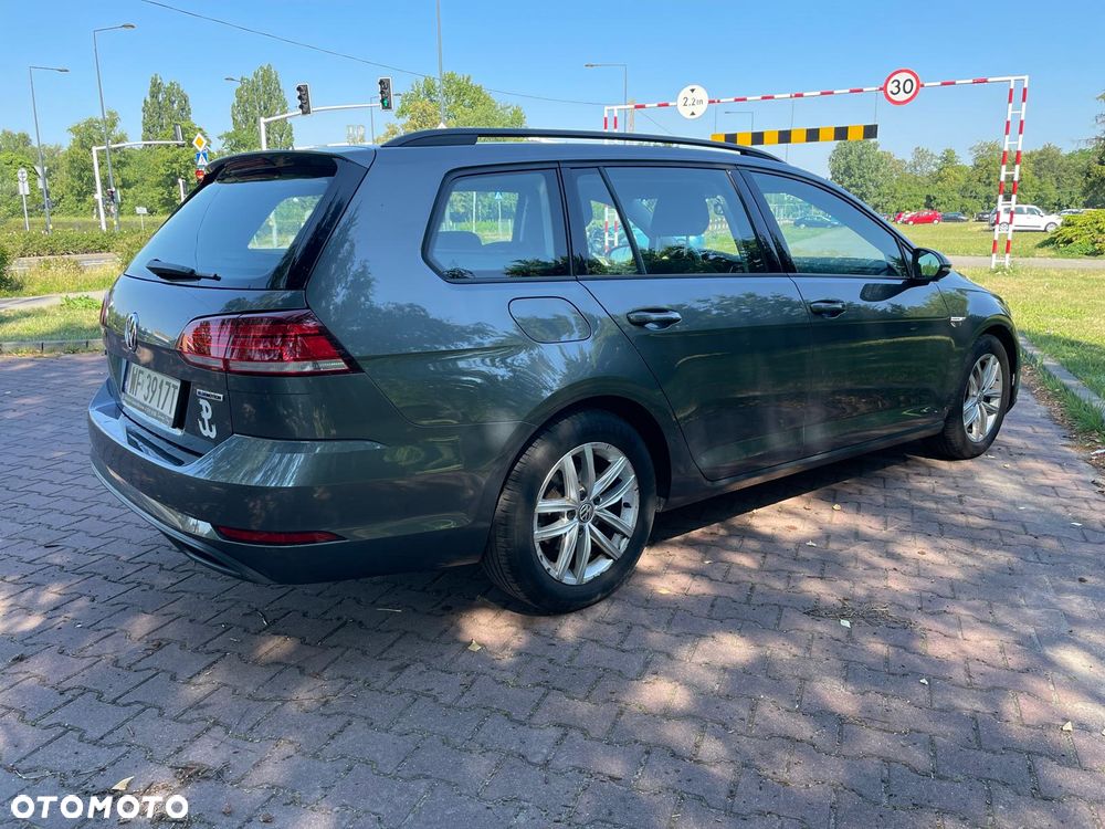 Volkswagen Golf 1.5 TSI BMT Trendline - 3