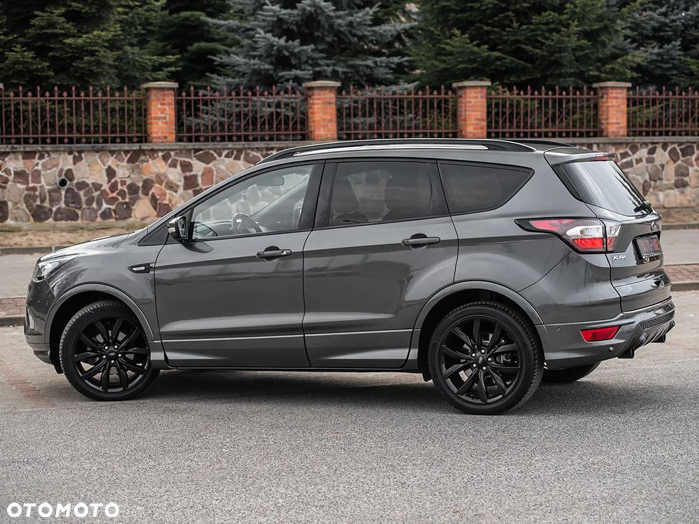 Ford Kuga - 10