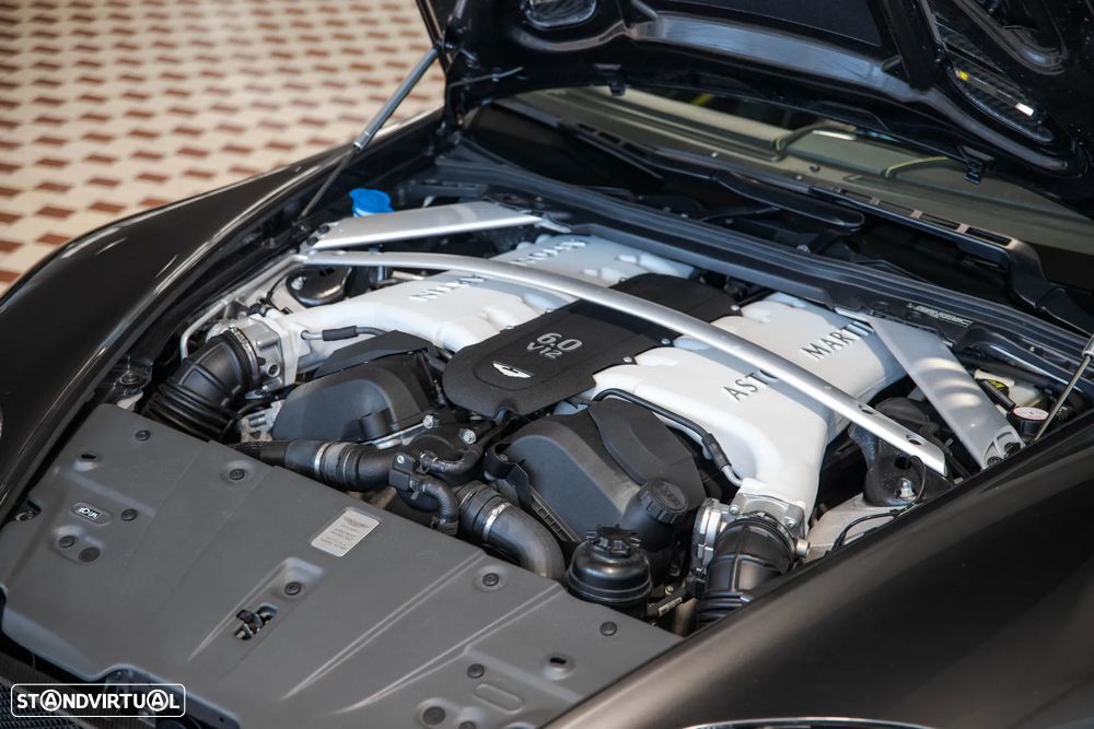 Aston Martin Vantage Roadster V12 S Sportshift 3 - 34