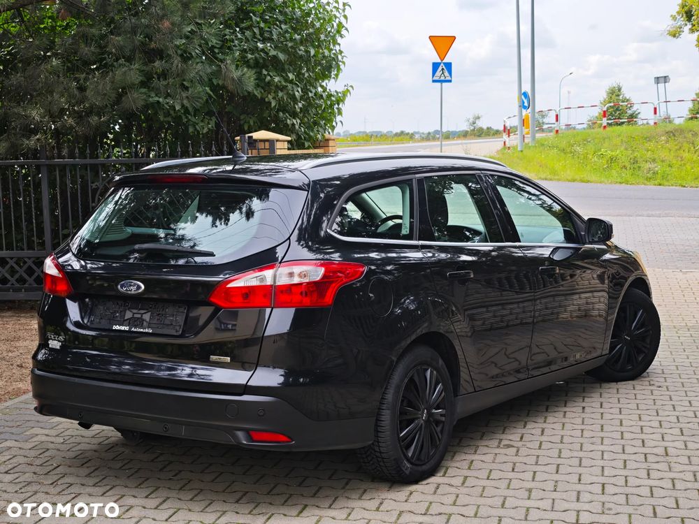 Ford Focus 1.6 TDCi DPF Champions Edition - 10