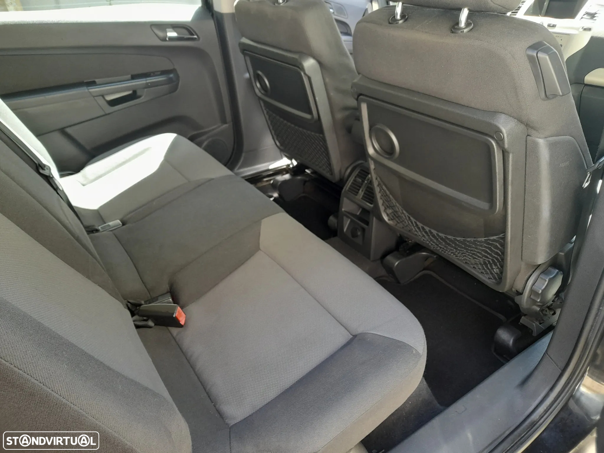 Opel Zafira 1.7 CDTi EcoFLEX - 13