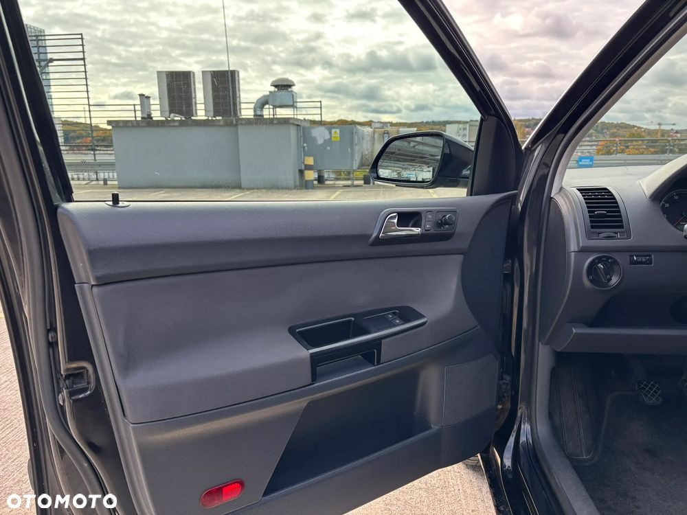 Volkswagen Polo 1.4 - 14
