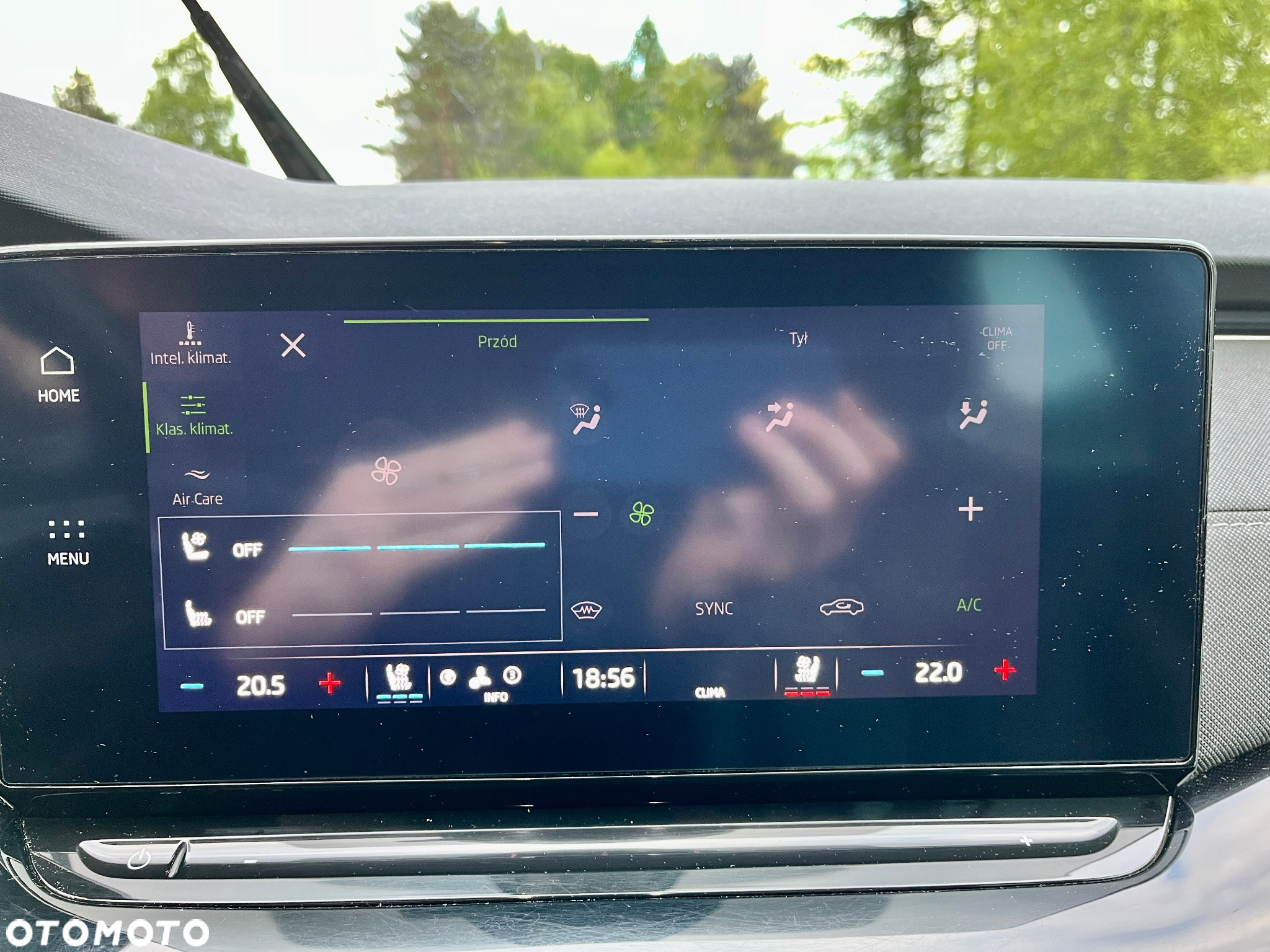 Skoda Octavia Combi 2.0 TDI DSG Premium Edition - 15
