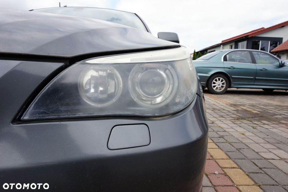 LAMPA PRZEDNIA LEWA 5 E61  BMW 2003-2007 - 2