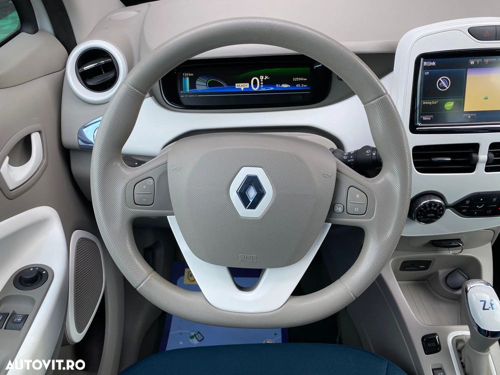 Renault ZOE - 8