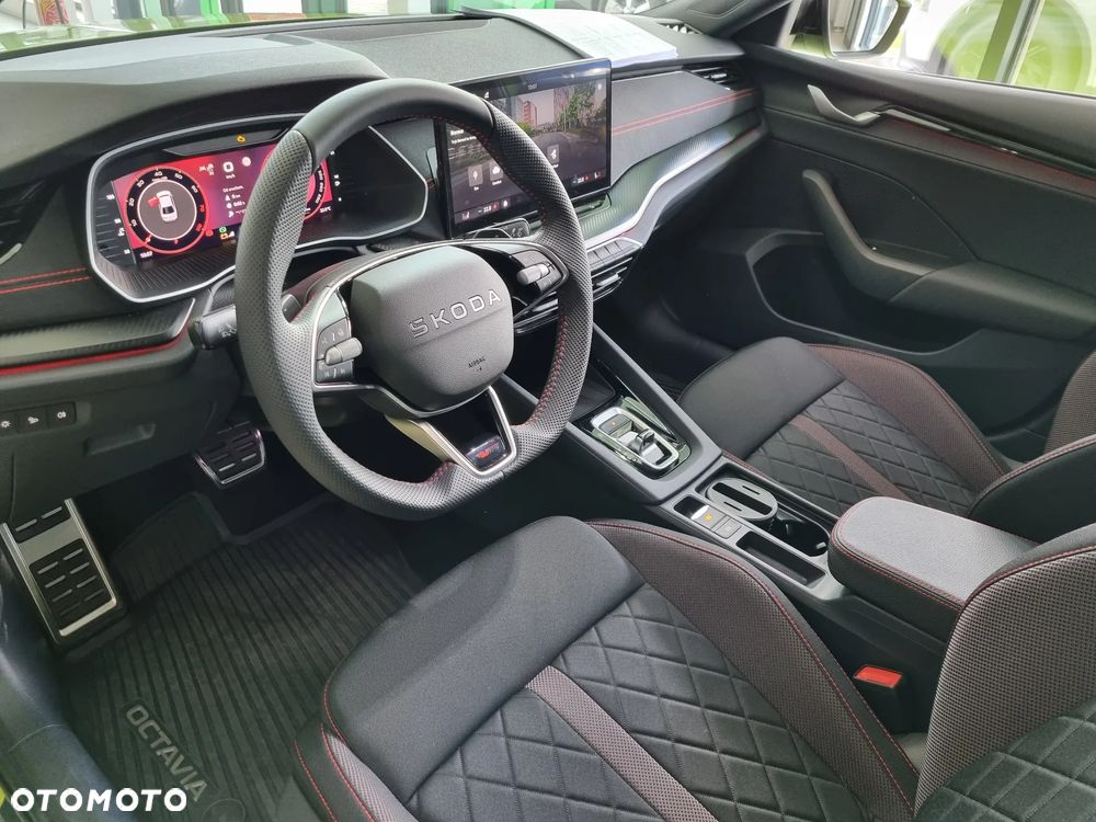 Skoda Octavia 2.0 TSI RS DSG - 19