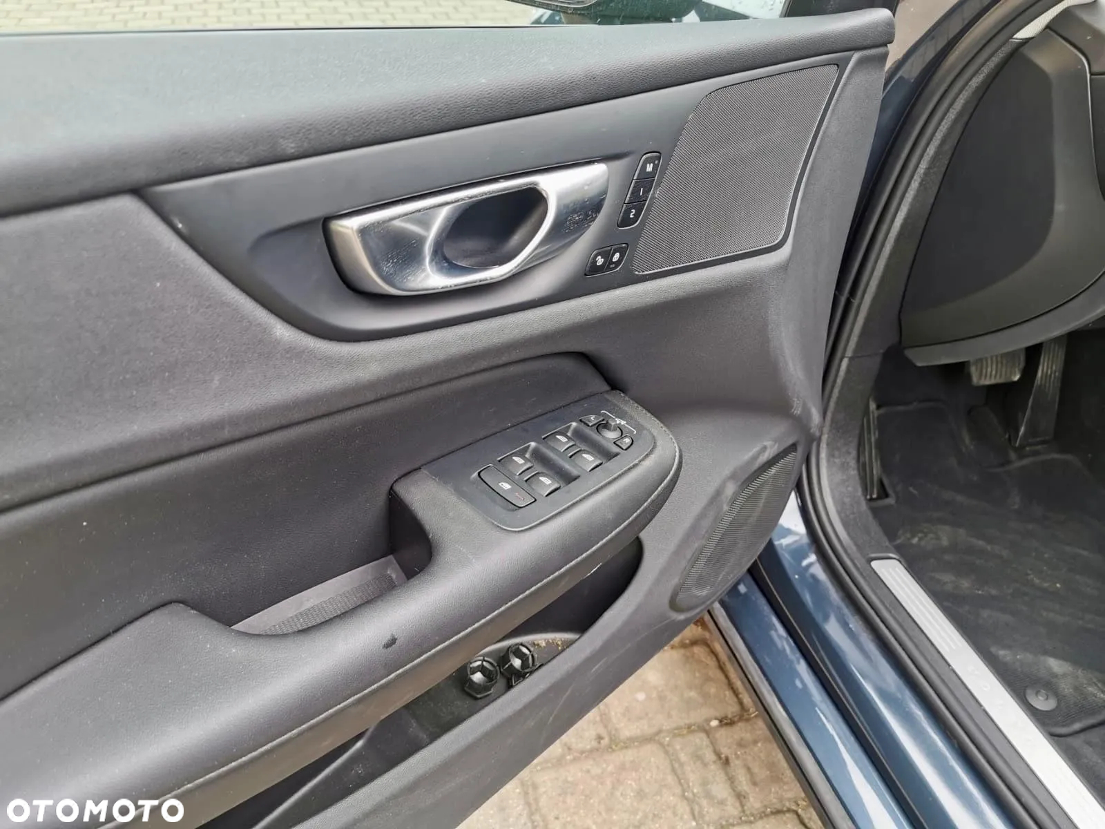 Volvo S60 B5 B AWD Plus Dark - 11
