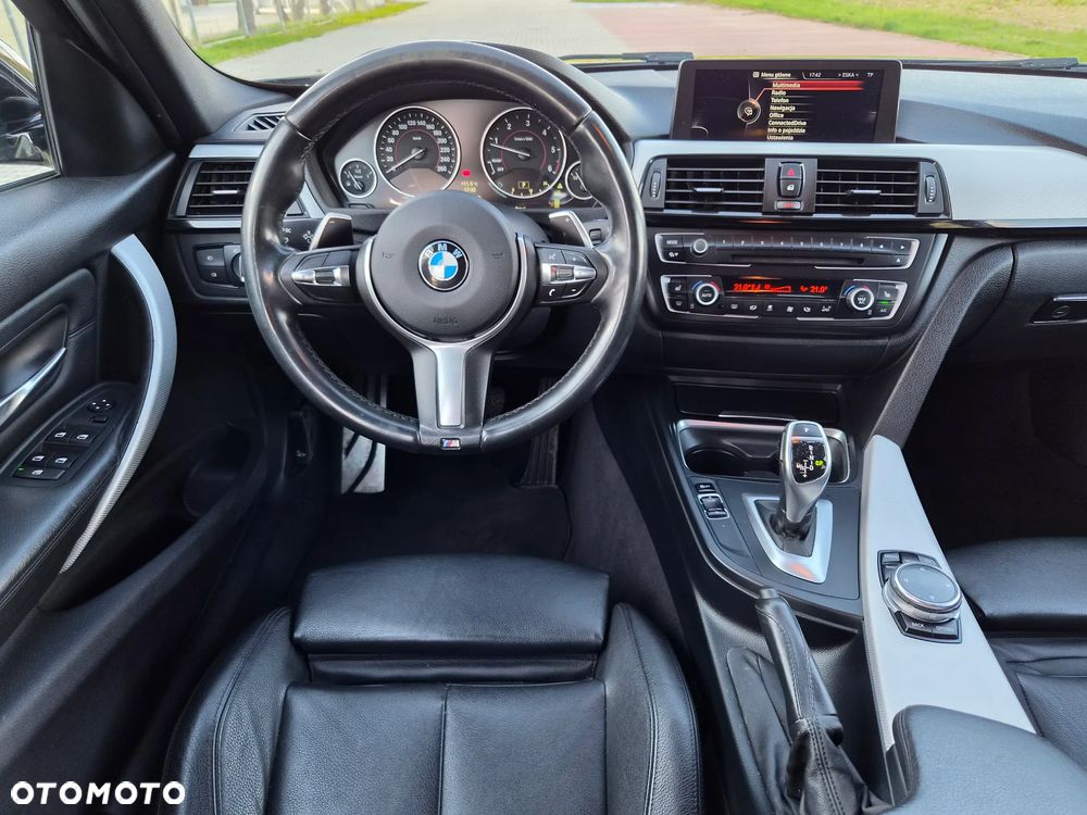 BMW Seria 3 320d xDrive M Sport - 35