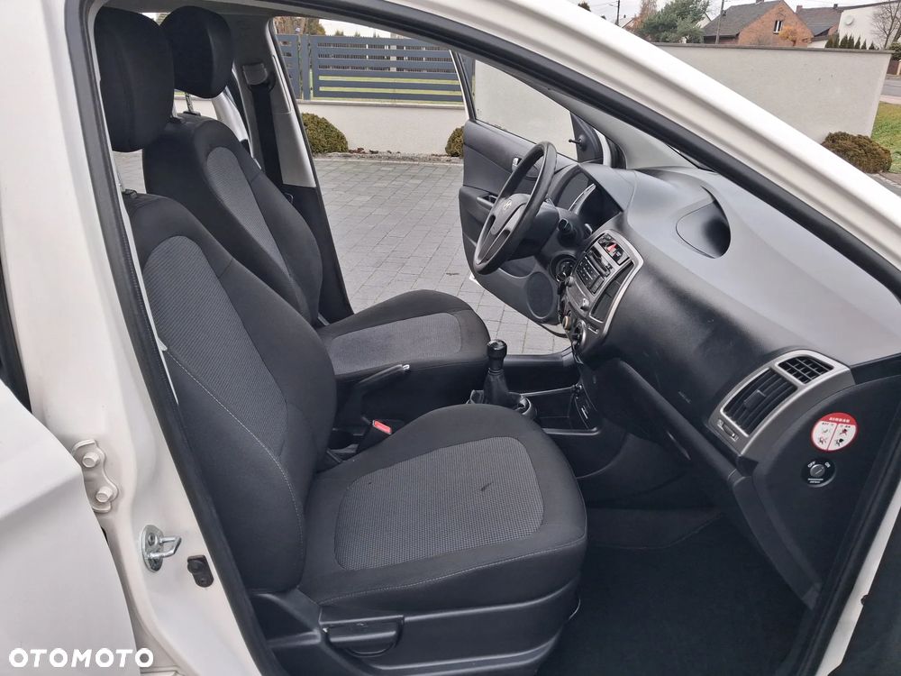 Hyundai i20 1.25 Classic - 12